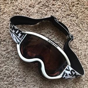 Smith goggles